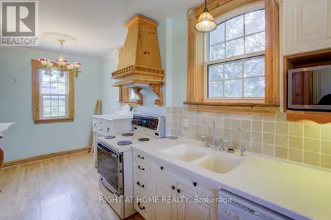 402 Lambton Street East West Grey ON N0G 1R0