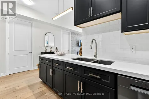 764 River Road East Wasaga Beach ON L9Z 2M7