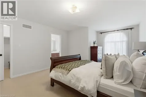 2426 Shadow Court Oakville ON L6M 5G6