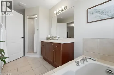 2426 Shadow Court Oakville ON L6M 5G6