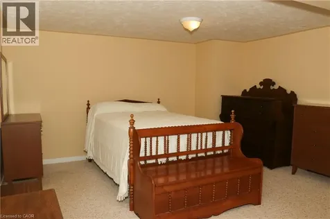 15 Richard Avenue Simcoe ON N3Y 3J1