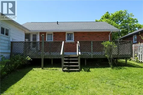 15 Richard Avenue Simcoe ON N3Y 3J1