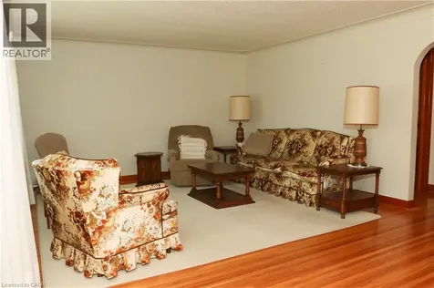 15 Richard Avenue Simcoe ON N3Y 3J1