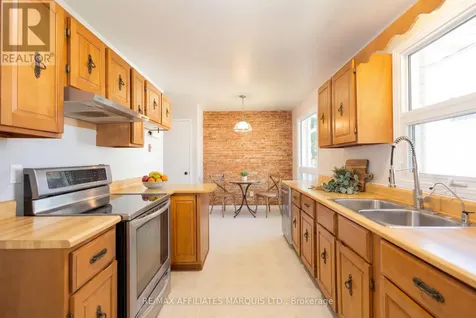 1849 Dewhurst Avenue Cornwall ON K6J 3N1
