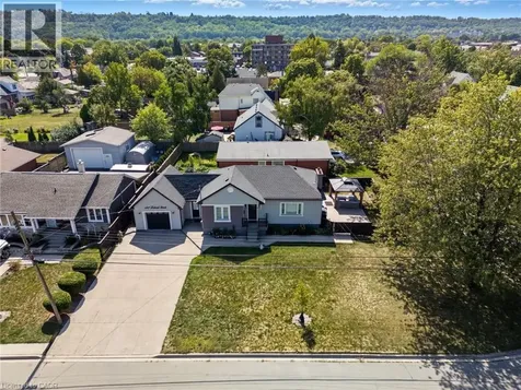 182 Federal Street Stoney Creek ON L8E 1N7