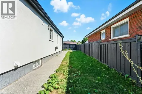 182 Federal Street Stoney Creek ON L8E 1N7
