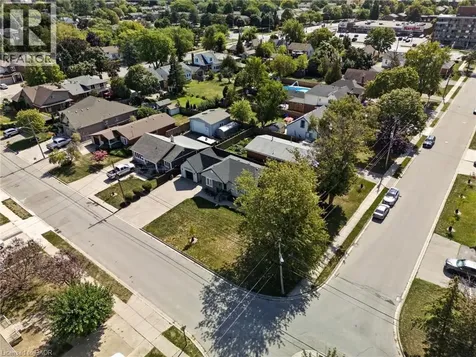 182 Federal Street Stoney Creek ON L8E 1N7