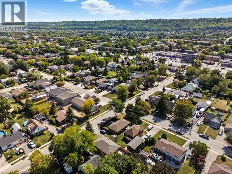 182 Federal Street Stoney Creek ON L8E 1N7