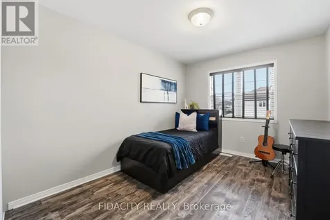 78 Black Bear Way Ottawa ON K2S 2G7