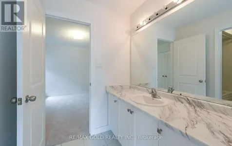 124 Limestone Lane Shelburne ON L9V 3Y4