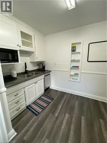 9 Gary Avenue Hamilton ON L8S 1Y2