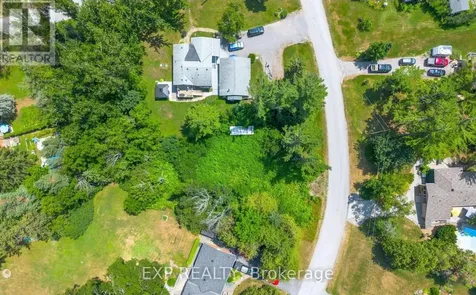 4 Killarney Road Selwyn ON K0L 1T0