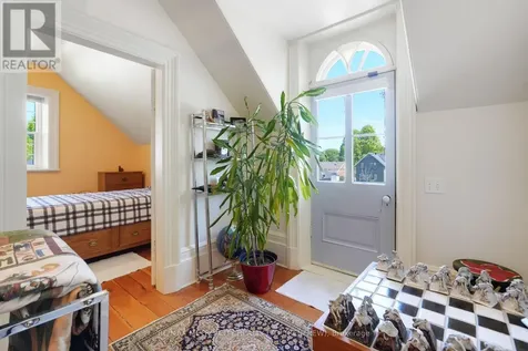 674 Raglan Street South Renfrew ON K7V 1S2
