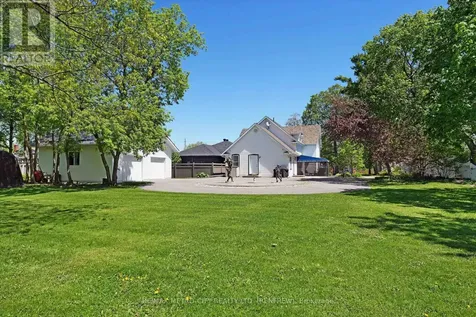 674 Raglan Street South Renfrew ON K7V 1S2