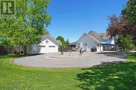 674 Raglan Street South Renfrew ON K7V 1S2