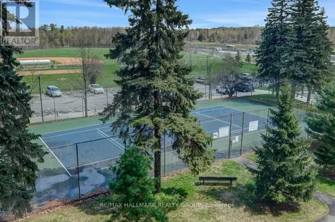 2020 Jasmine Crescent Ottawa ON K1J 8K5
