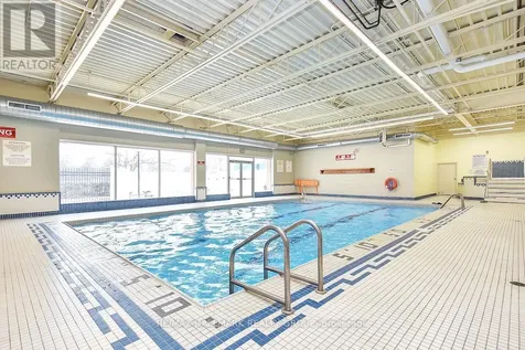 2020 Jasmine Crescent Ottawa ON K1J 8K5