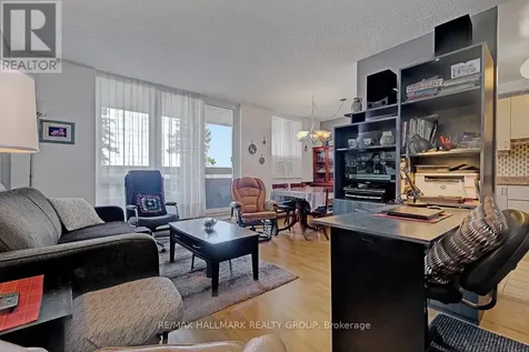 2020 Jasmine Crescent Ottawa ON K1J 8K5