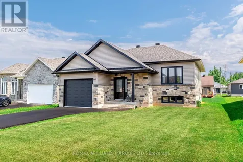 269 Gillis Avenue Cornwall ON K6H 0H7