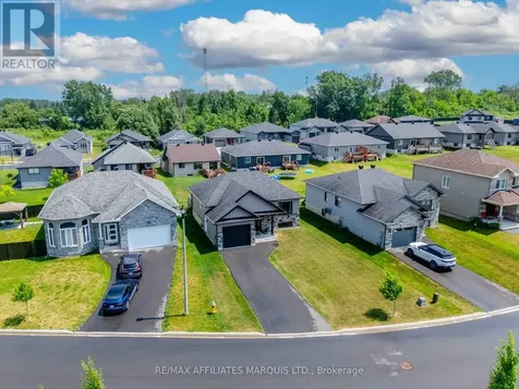 269 Gillis Avenue Cornwall ON K6H 0H7