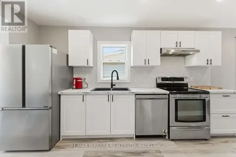 77 Semley Avenue Welland (broadway) ON L3C 1X5