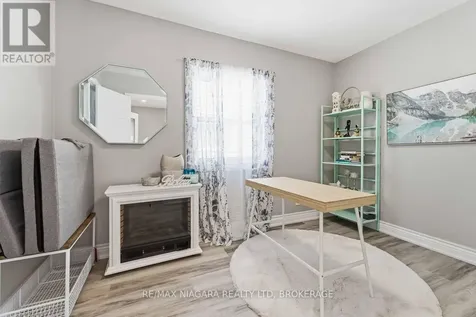 77 Semley Avenue Welland (broadway) ON L3C 1X5