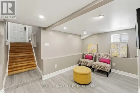 77 Semley Avenue Welland (broadway) ON L3C 1X5