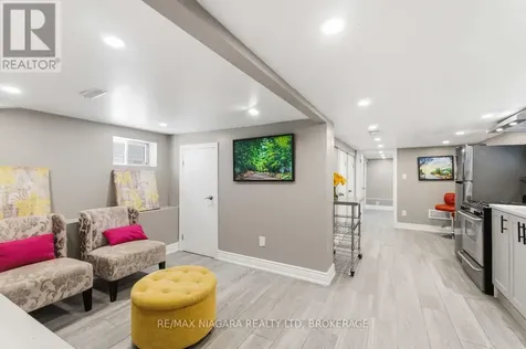 77 Semley Avenue Welland (broadway) ON L3C 1X5