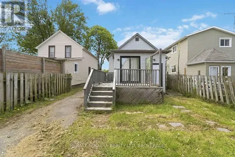 77 Semley Avenue Welland (broadway) ON L3C 1X5