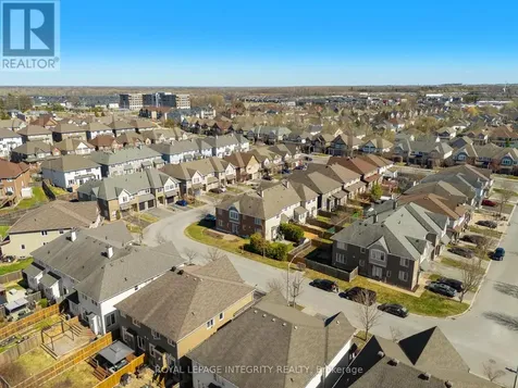179 Flat Sedge Crescent Ottawa ON K1T 0G9