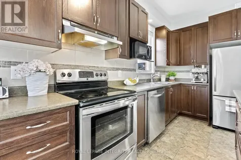 179 Flat Sedge Crescent Ottawa ON K1T 0G9