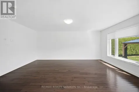9 Monty Avenue East Luther Grand Valley ON L9W 6P1