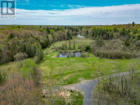 315 Lorimer Lake Road Mcdougall ON P2A 2W7