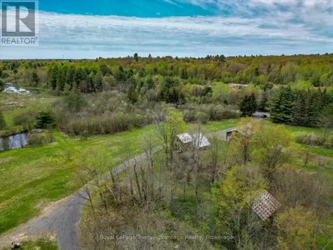 315 Lorimer Lake Road Mcdougall ON P2A 2W7