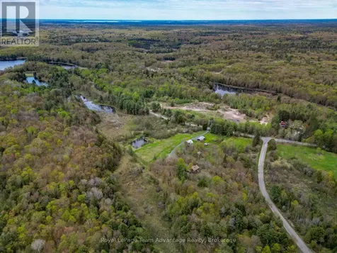 315 Lorimer Lake Road Mcdougall ON P2A 2W7