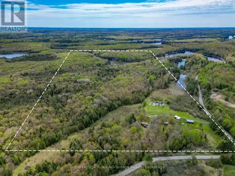 315 Lorimer Lake Road Mcdougall ON P2A 2W7