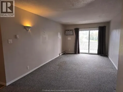 12 Montgomery Drive Wallaceburg ON N8A 5B5