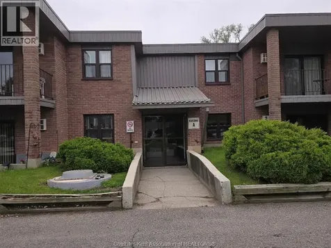 12 Montgomery Drive Wallaceburg ON N8A 5B5