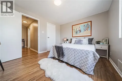 67 Valleyview Road Kitchener ON N2E 3J1