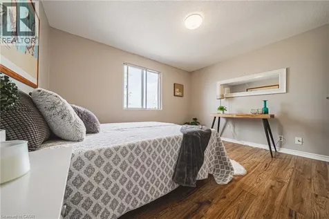 67 Valleyview Road Kitchener ON N2E 3J1