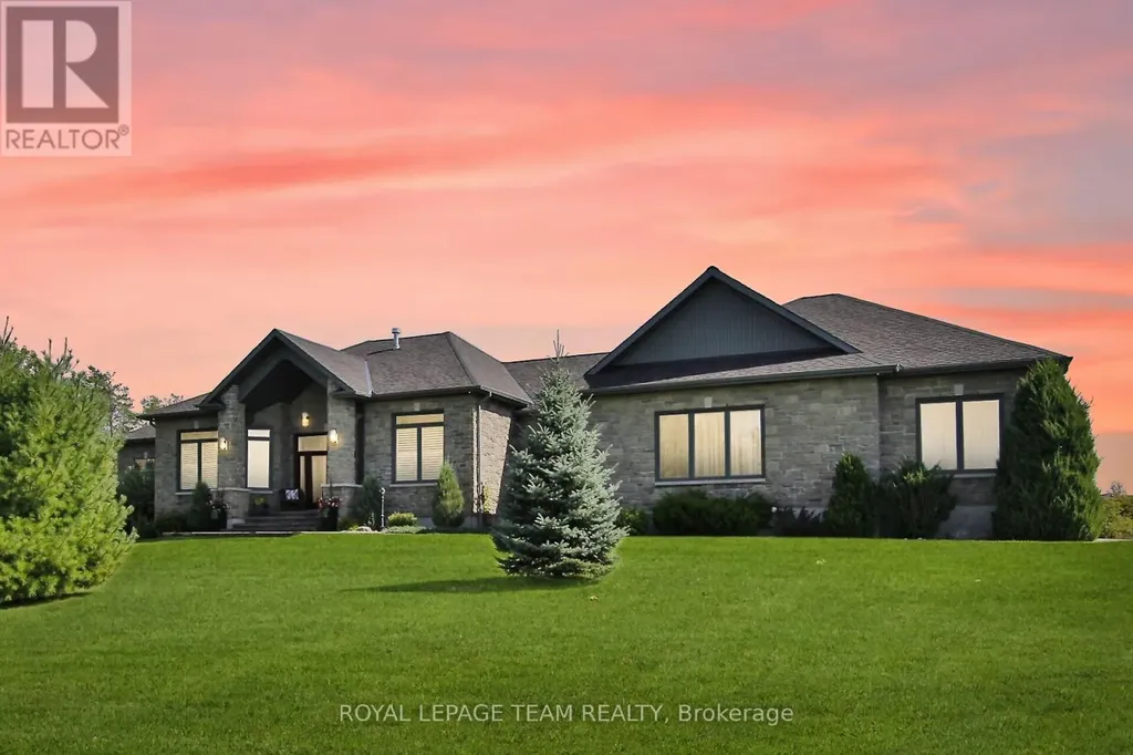 217 Shamus Way Ottawa ON K0A 1L0