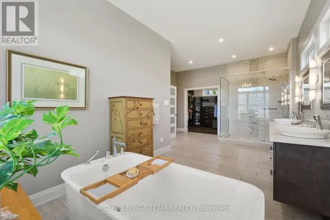 217 Shamus Way Ottawa ON K0A 1L0