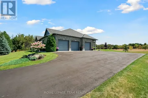 217 Shamus Way Ottawa ON K0A 1L0