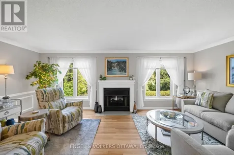 1986 Summerfields Crescent Ottawa ON K1C 7B4