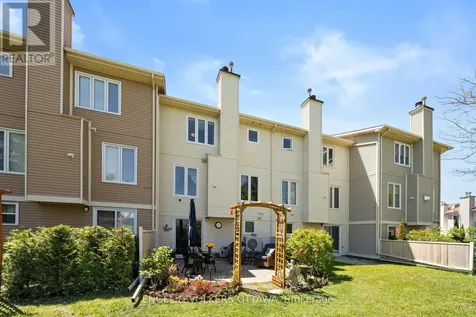 1986 Summerfields Crescent Ottawa ON K1C 7B4