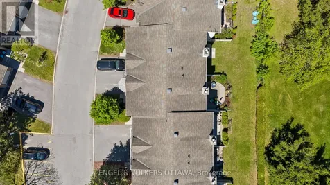 1986 Summerfields Crescent Ottawa ON K1C 7B4