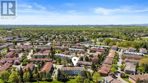 1986 Summerfields Crescent Ottawa ON K1C 7B4