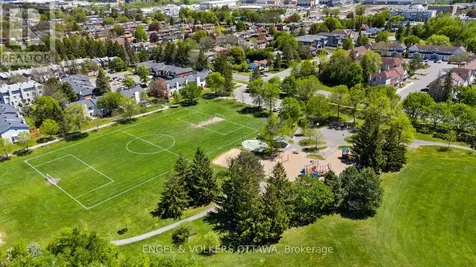 1986 Summerfields Crescent Ottawa ON K1C 7B4