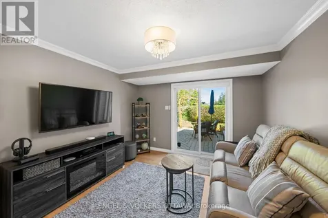 1986 Summerfields Crescent Ottawa ON K1C 7B4
