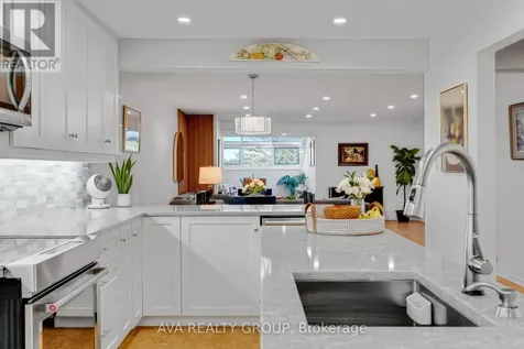 106 Stratas Court North Ottawa ON K2L 3K4